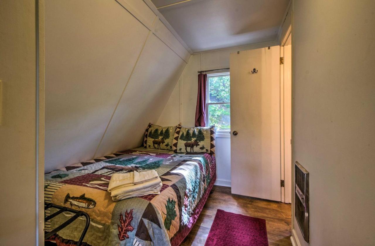 Serene Todd Getaway With Private Pond And Creek Views! Luaran gambar